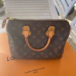 Authentic LV Speedy 25